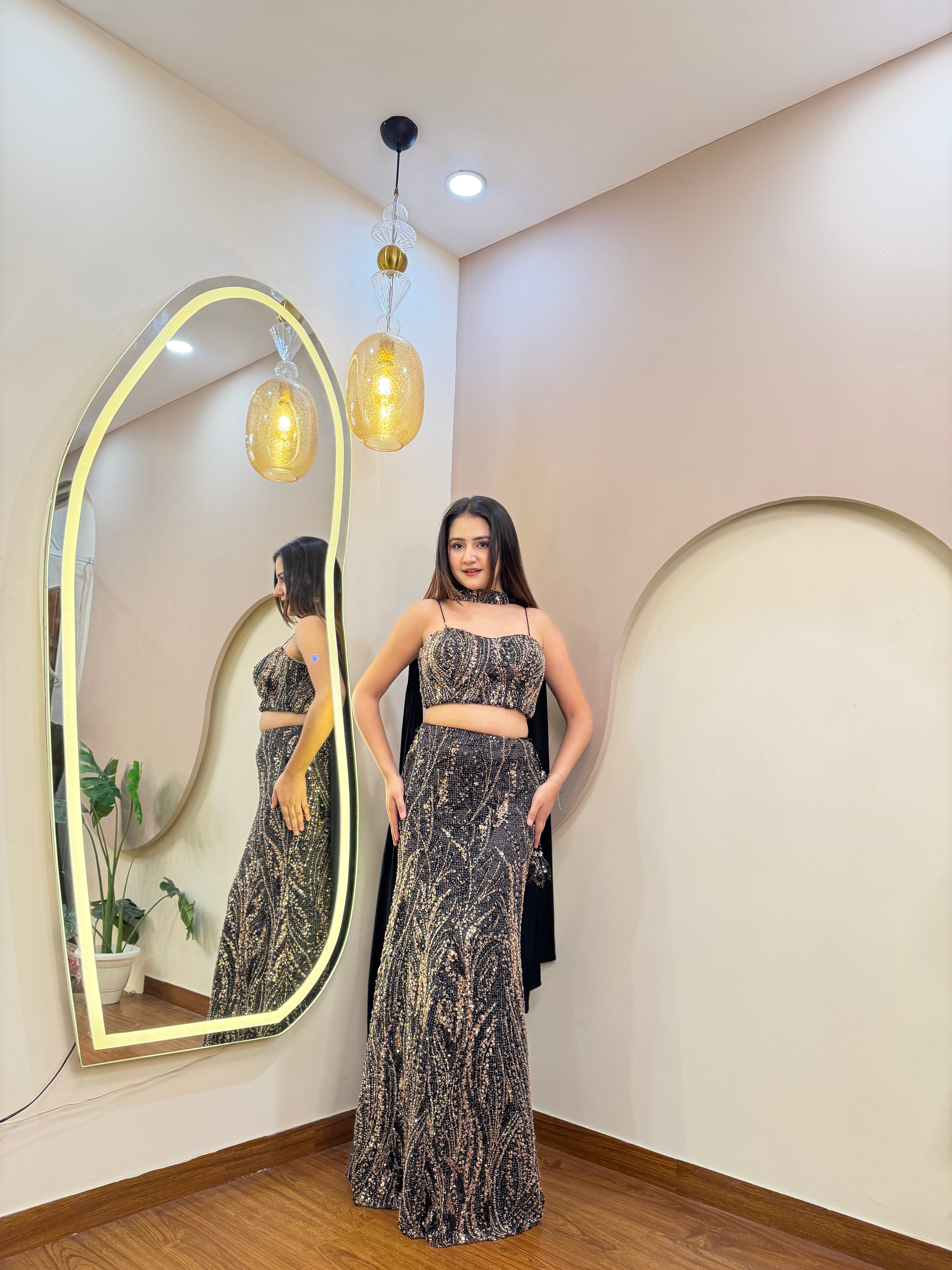 E402 CROP TOP SKIRT