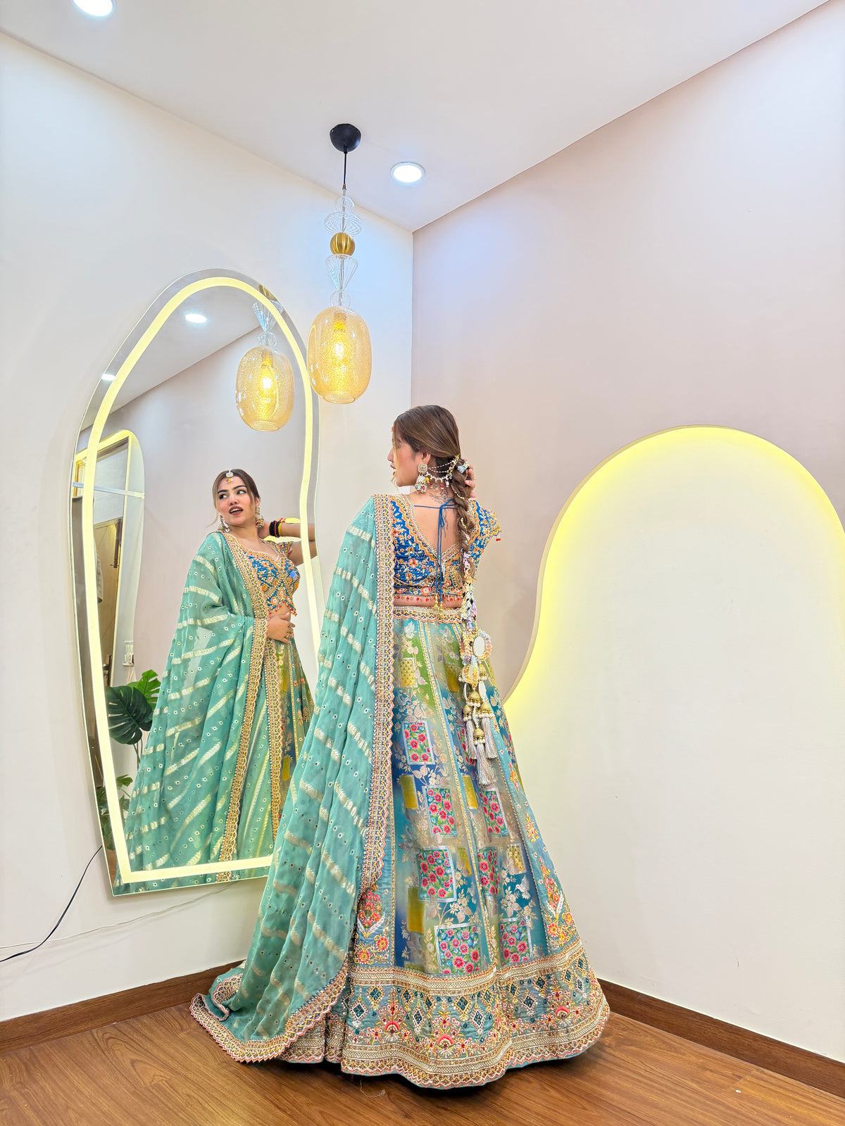 E649 AARFA REGAL LEHENGA