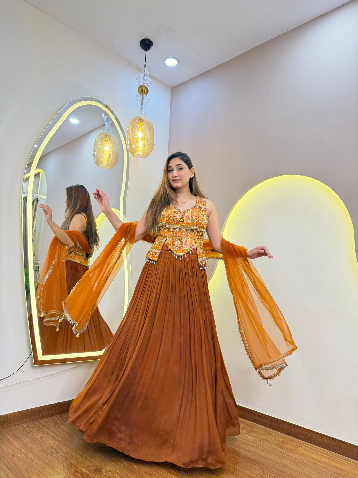 E714 LEHENGA CHOLI