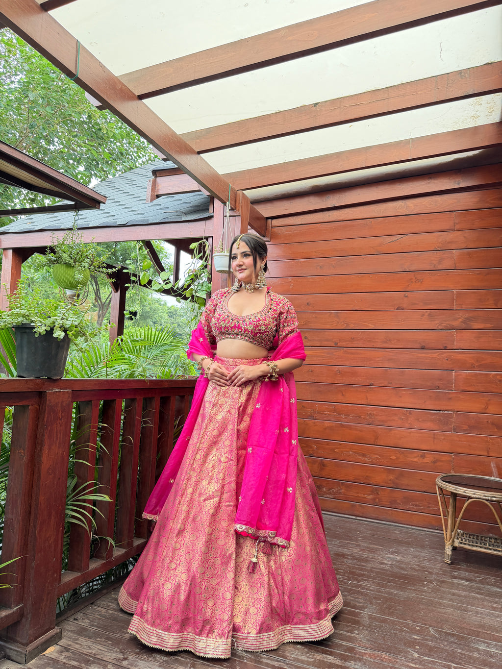 E435 AARFA REGAL LEHENGA