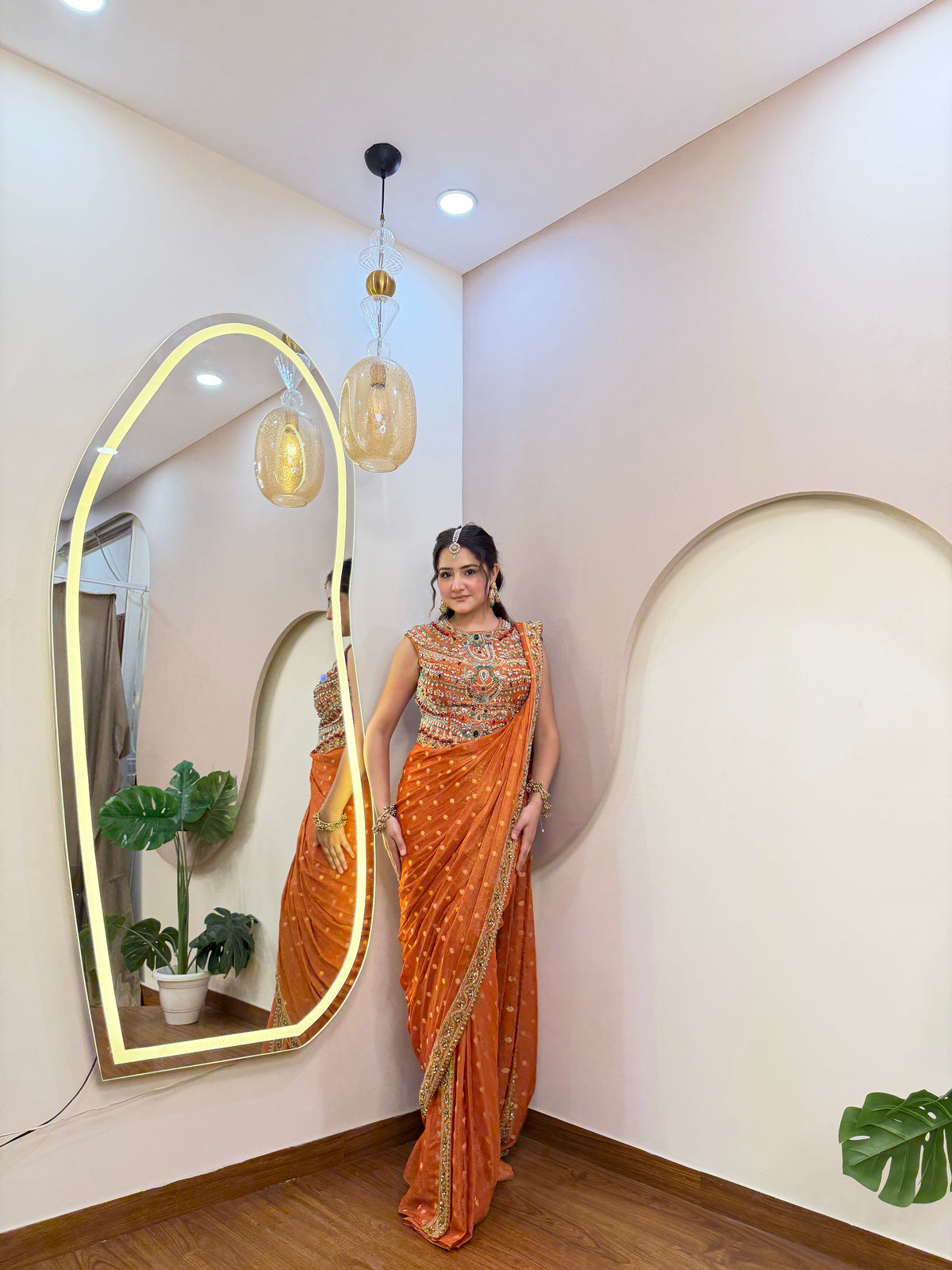 E423 AARFA REGAL DRAPE SAREE
