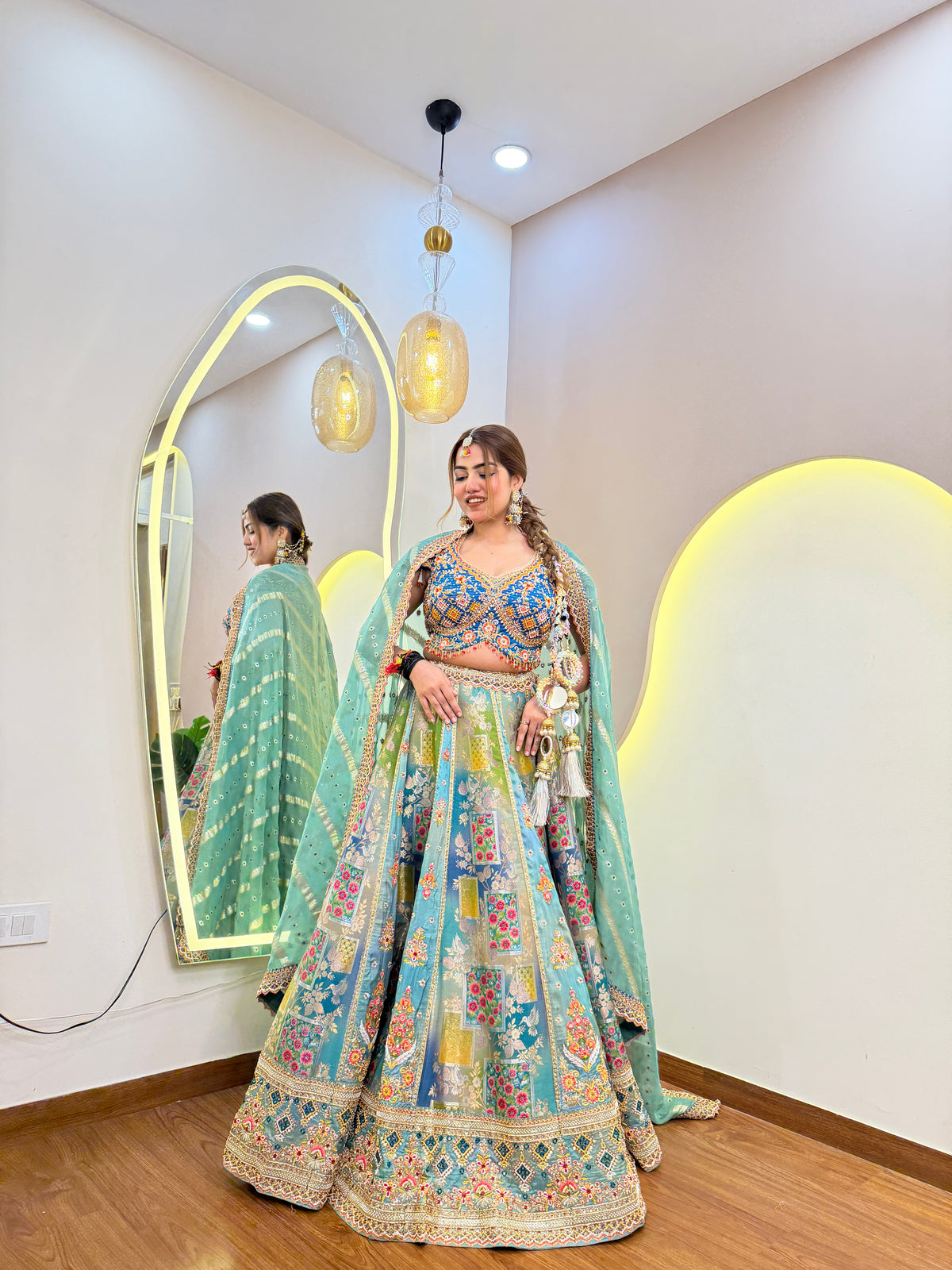 E649 AARFA REGAL LEHENGA