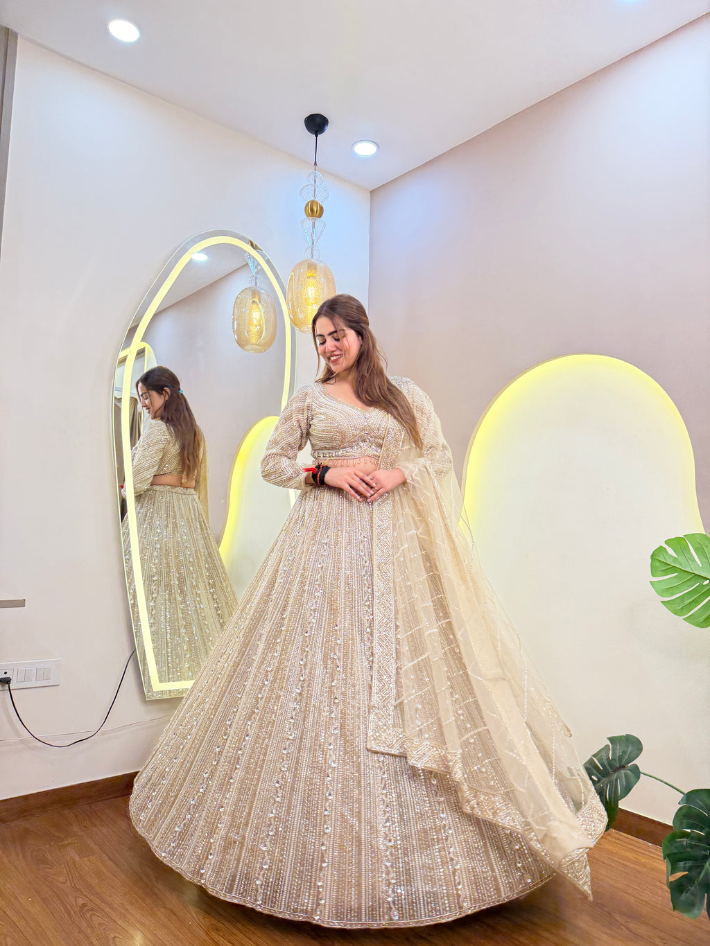 E665 AARFA REGAL LEHENGA