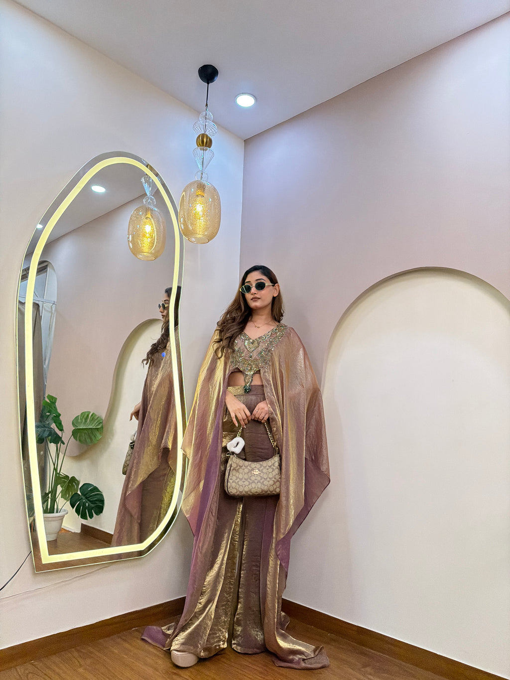 E200 3PC INDO WESTEREN CAPE SHARARA SET