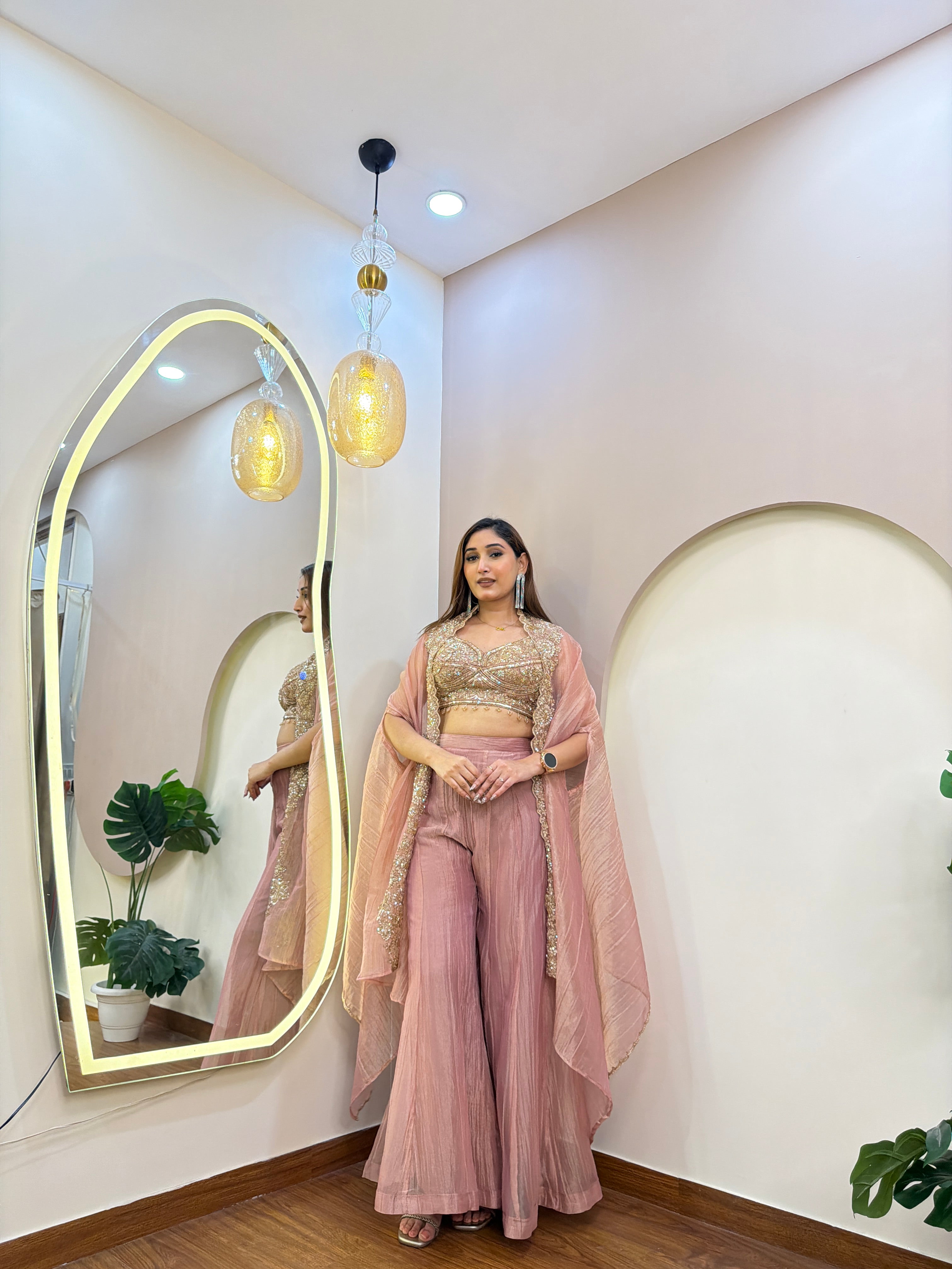 4895E160 INDO WESTERN CAPE SHARARA SET