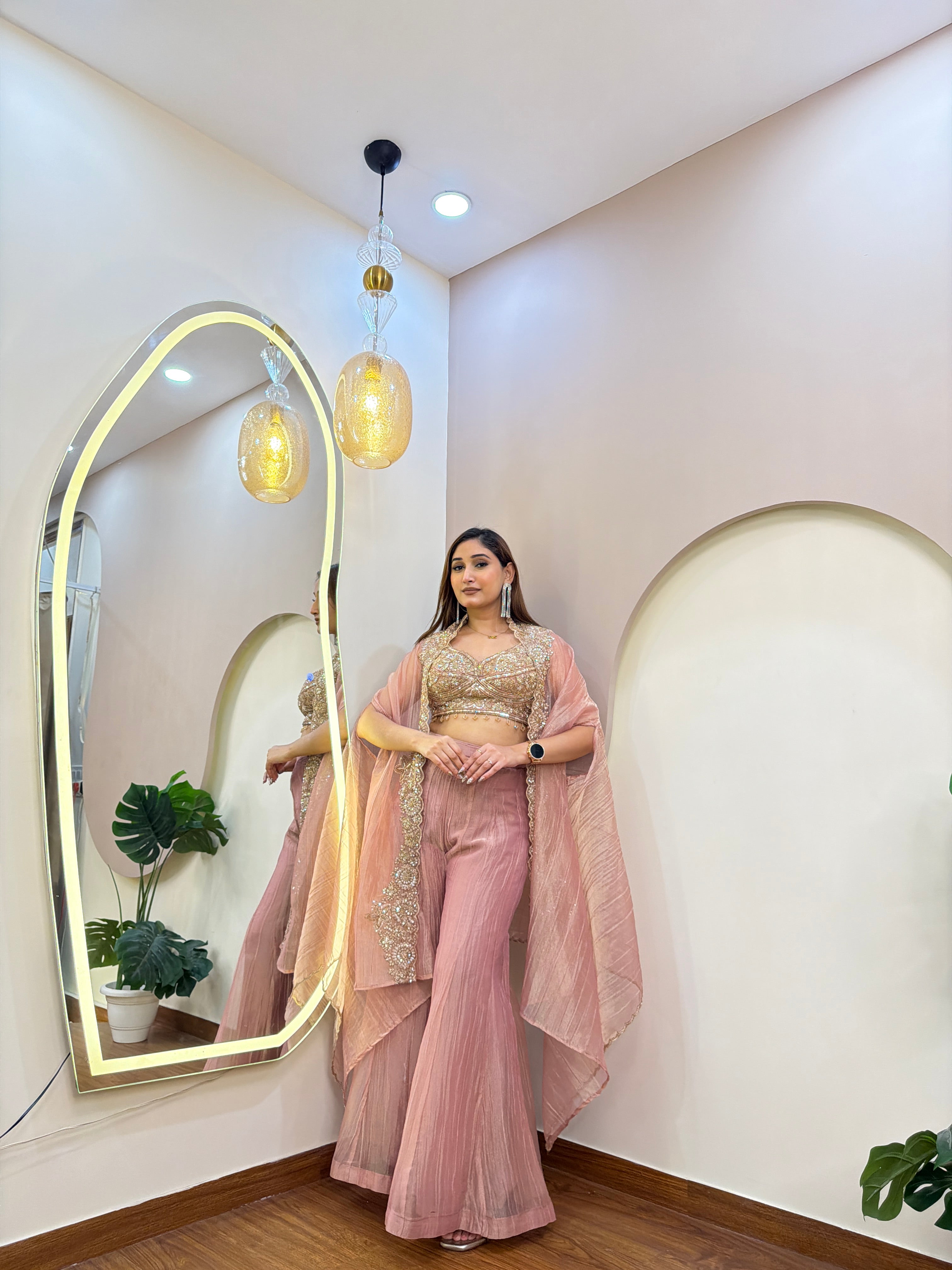 4895E160 INDO WESTERN CAPE SHARARA SET