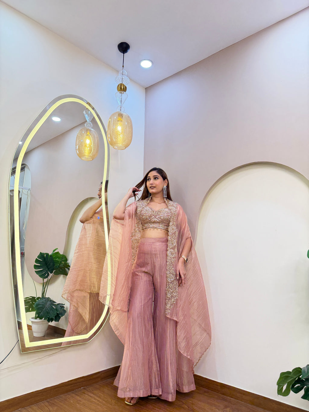 4895E160 INDO WESTERN CAPE SHARARA SET
