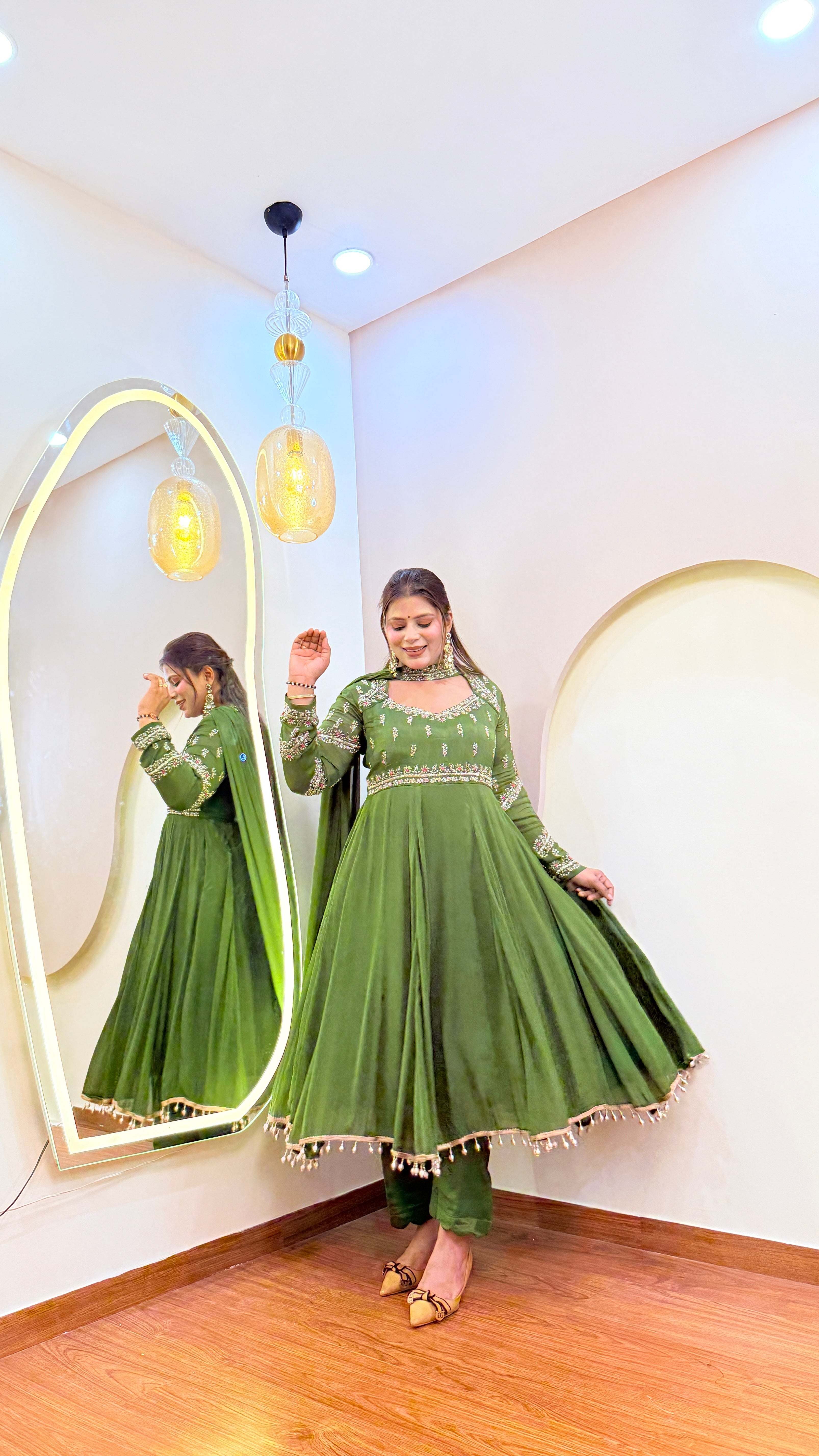 E186 3PC ANARKALI SUIT