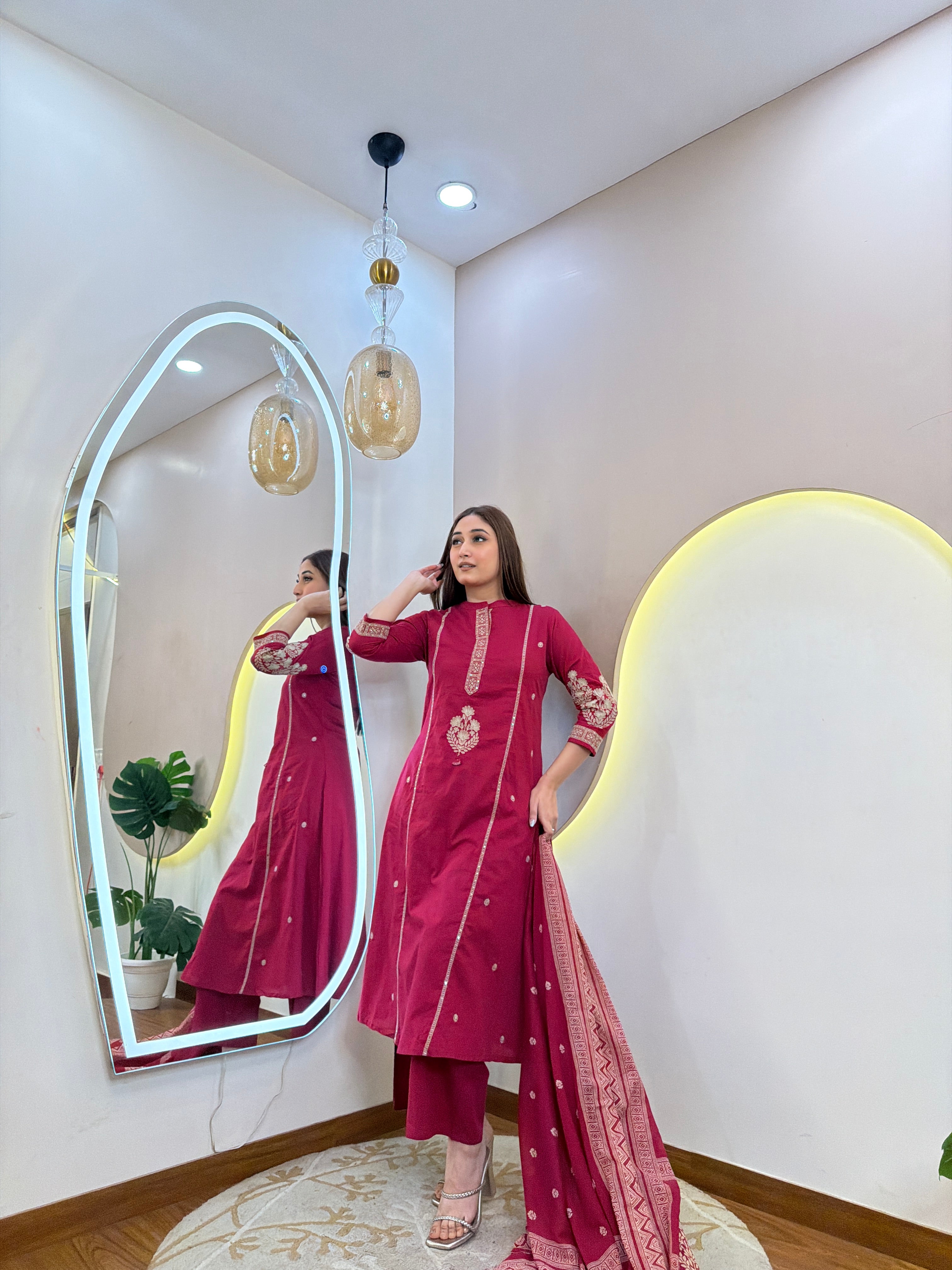 D661  3Pc Suit