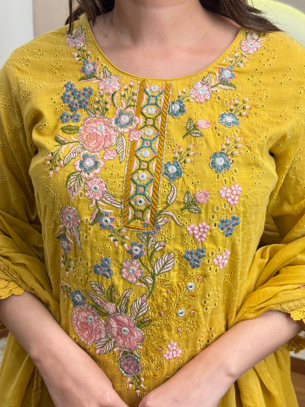 D507 3Pc Suit