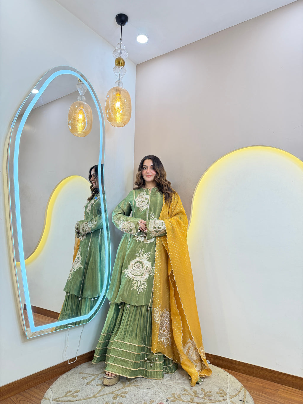 D225  SHARARA SUIT