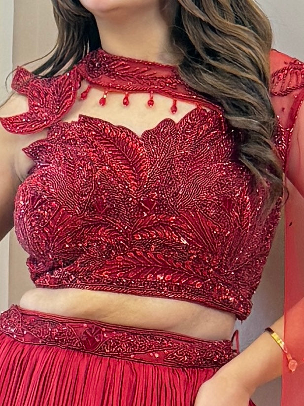 D85   CROP TOP  SKIRT