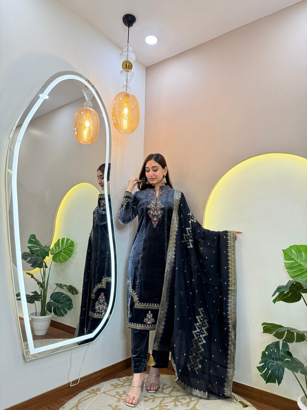 ZUBAIDA  WOOLEN 3pc SET