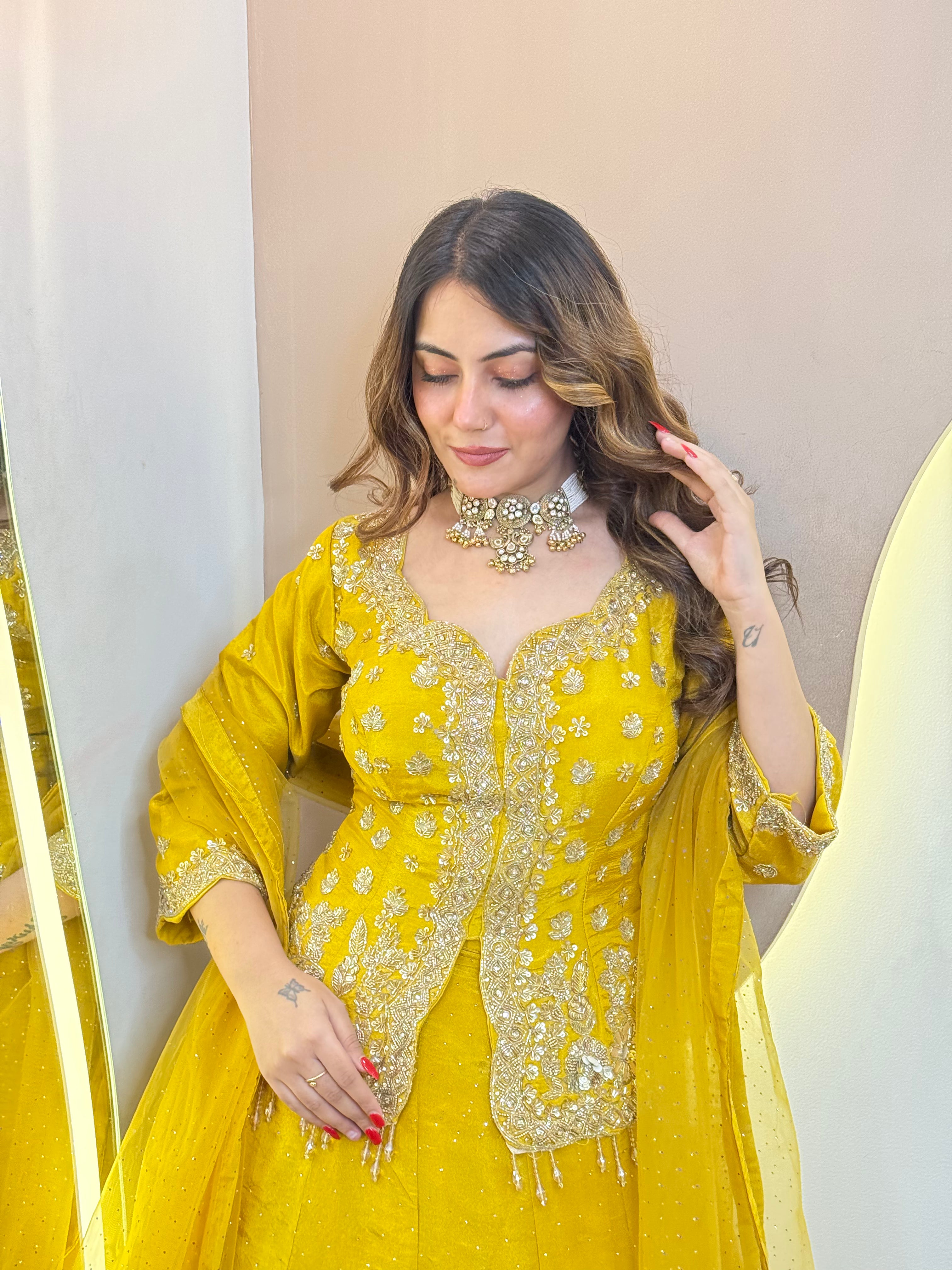 ASMA  OUTFIT LEHNGA CHOLI