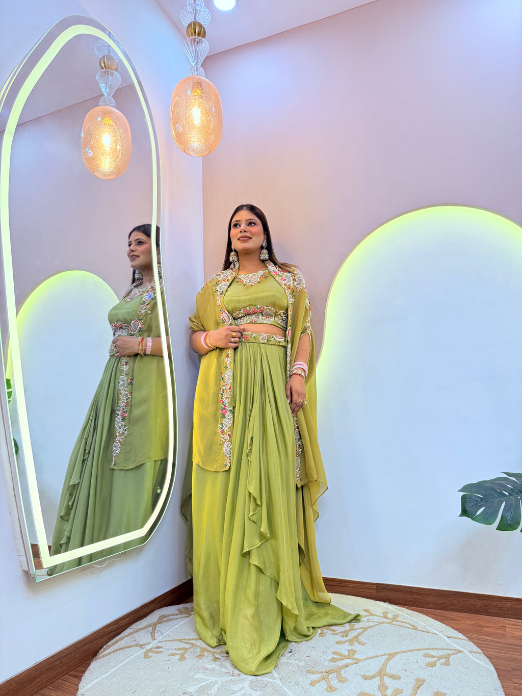 "NAZRAANA" CAPE STYLE