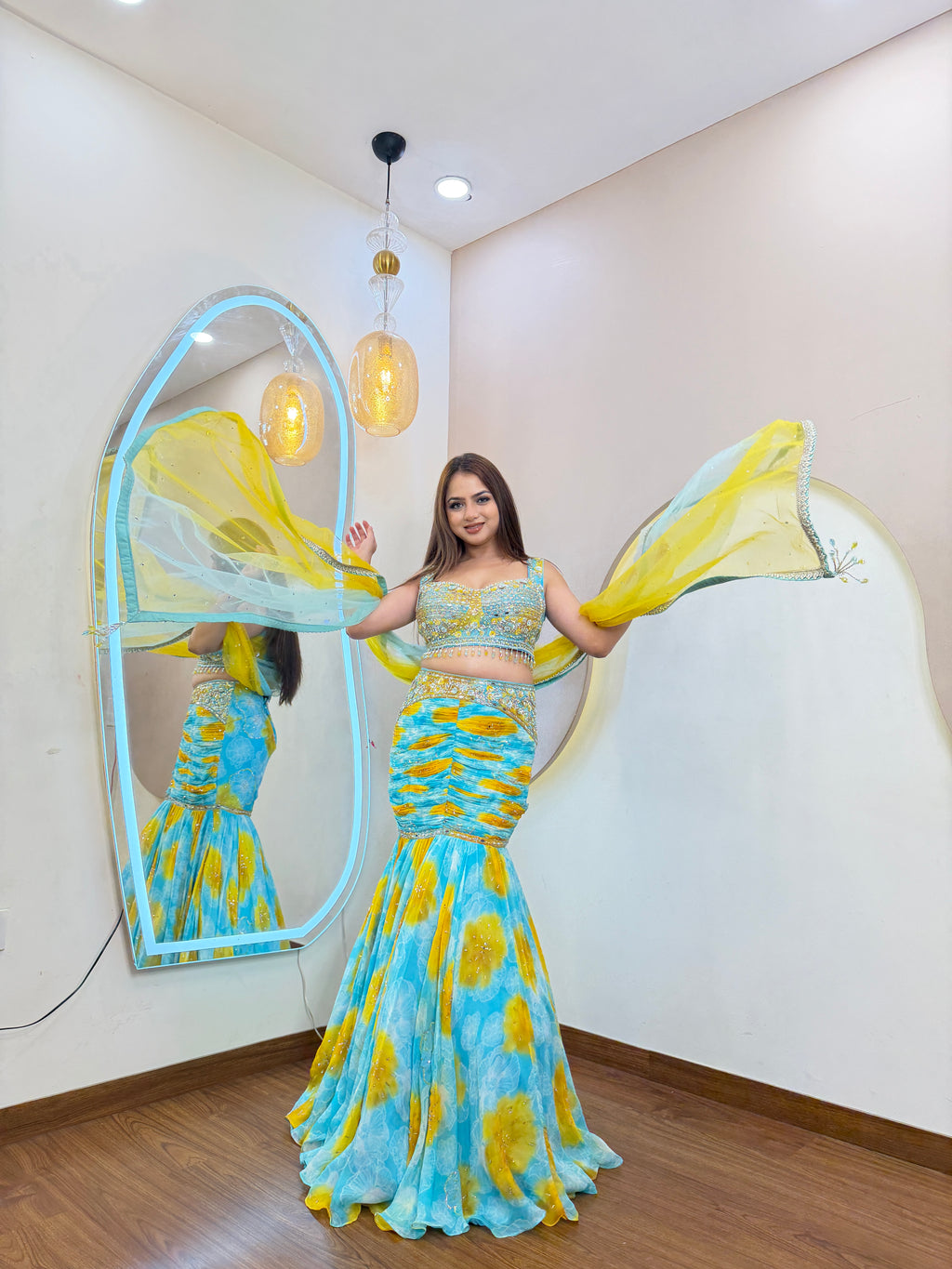 D956   LEHNGA CHOLI