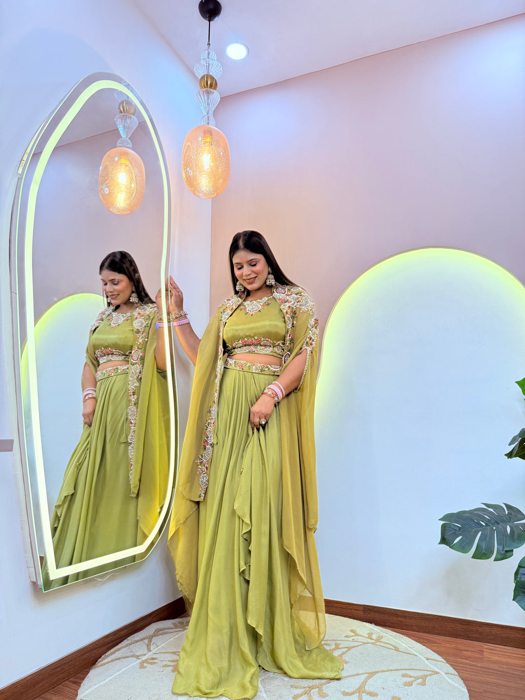 "NAZRAANA" CAPE STYLE