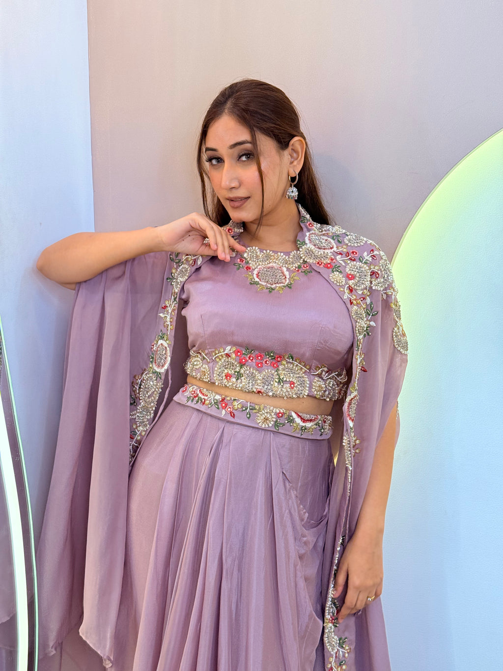 "NAZRAANA" CAPE STYLE