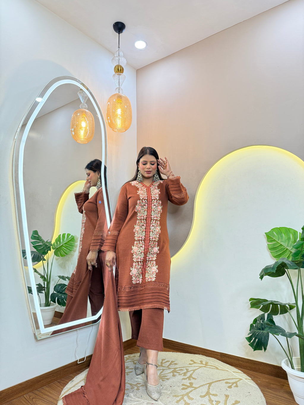 KASHMIRI EMBROIDERY OUTFIT  WOOLEN 3pc SET