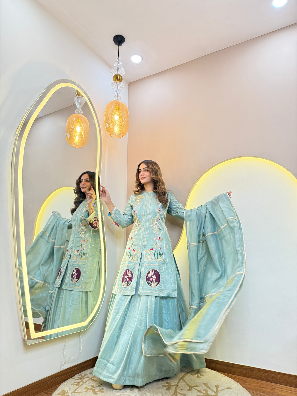 ADRIANA  OUTFIT LEHNGA CHOLI