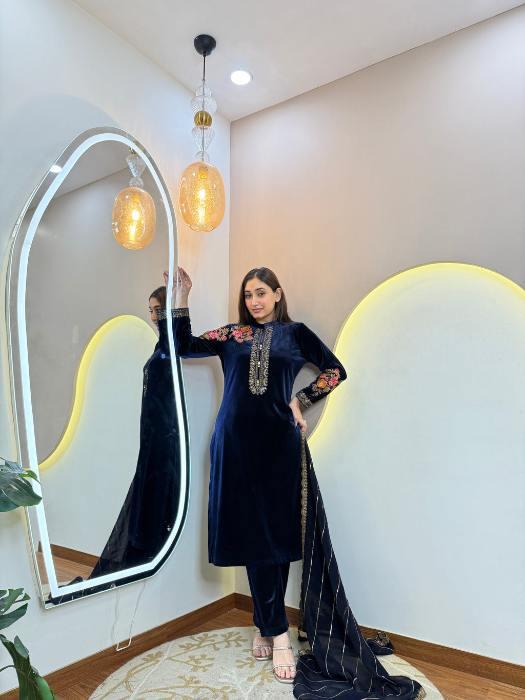 SHIVALI VELVET 3pc. SET