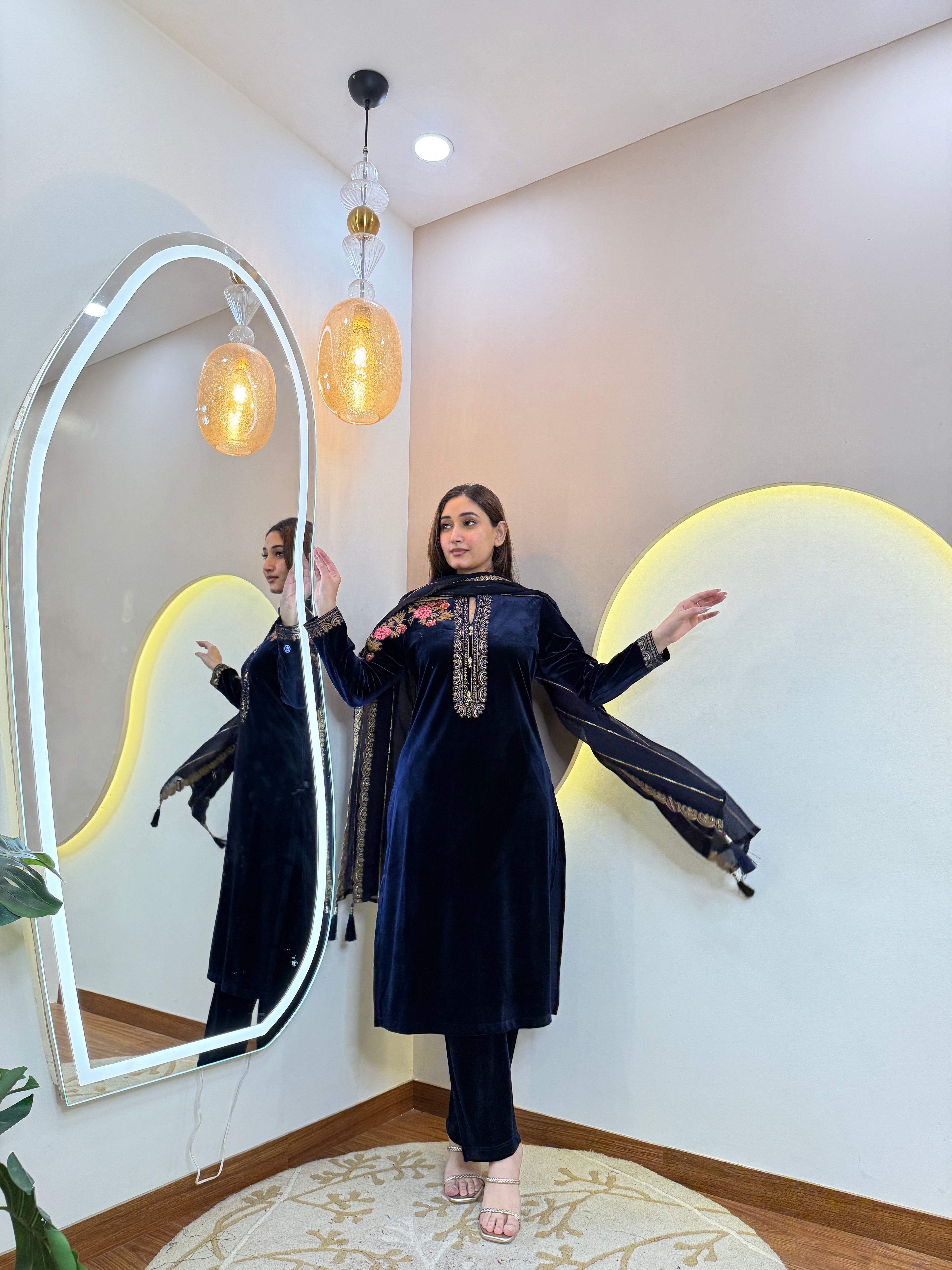 SHIVALI VELVET 3pc. SET