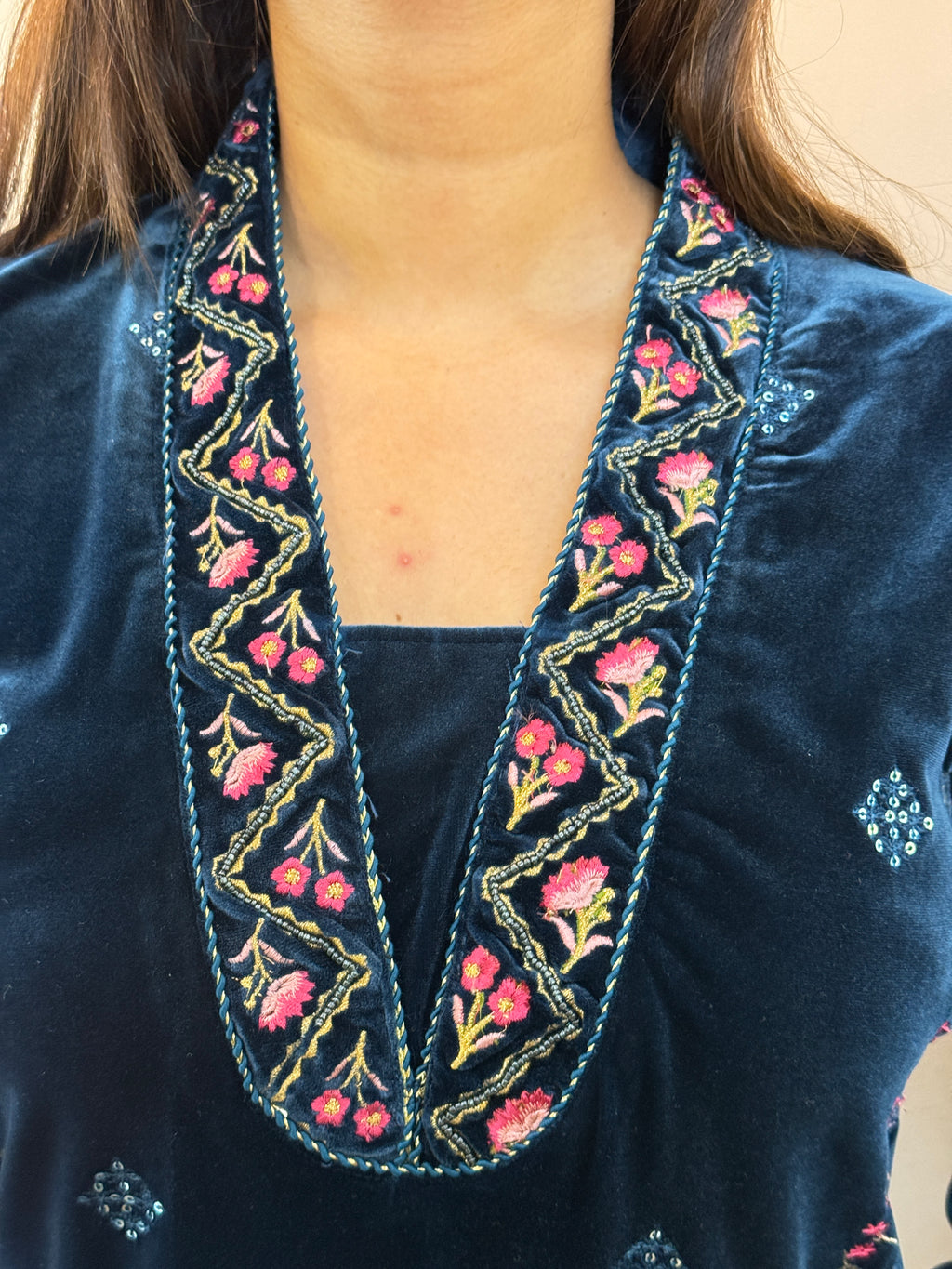 HAMIDA VELVET 3pc. SET