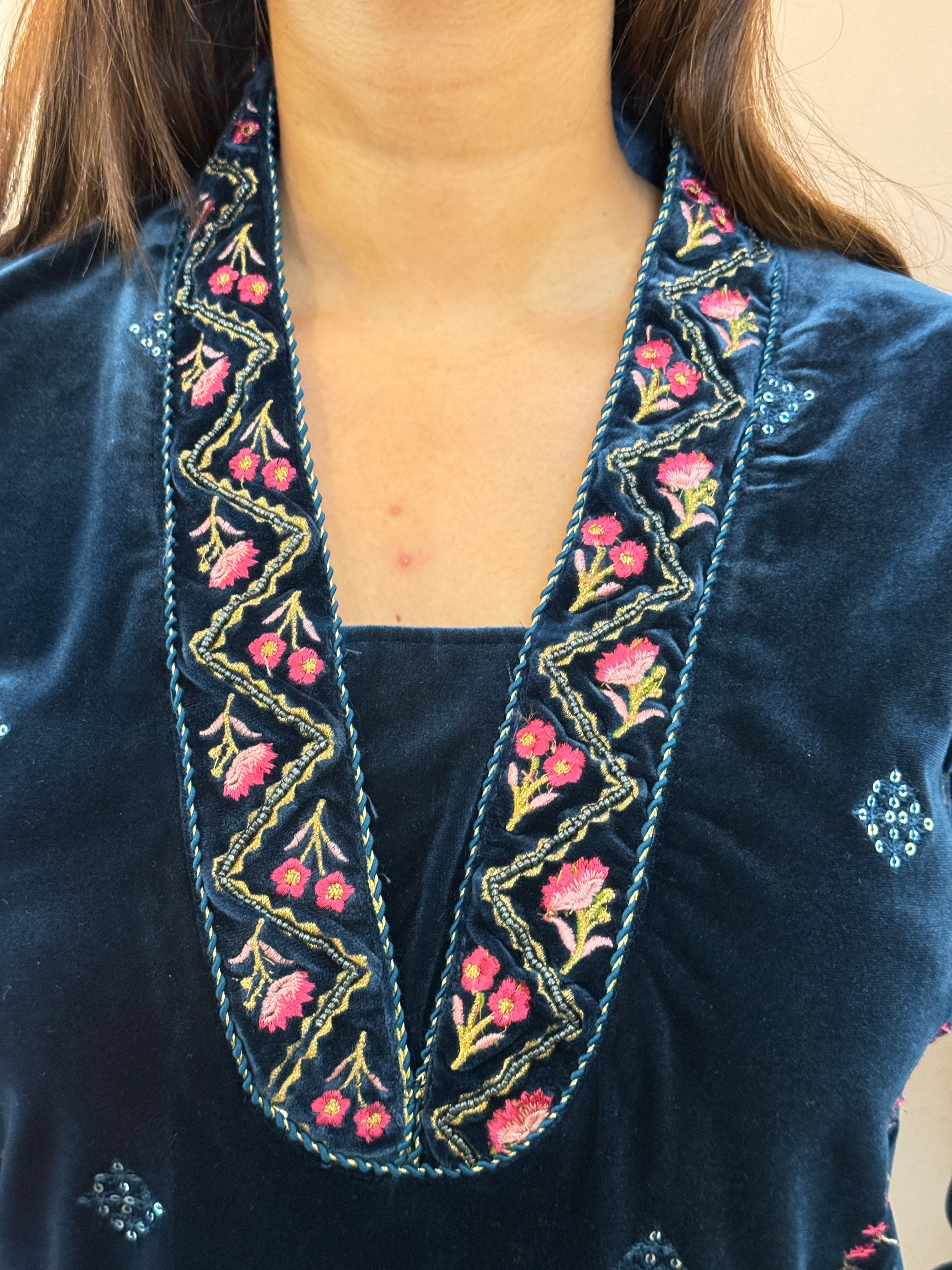 HAMIDA VELVET 3pc. SET