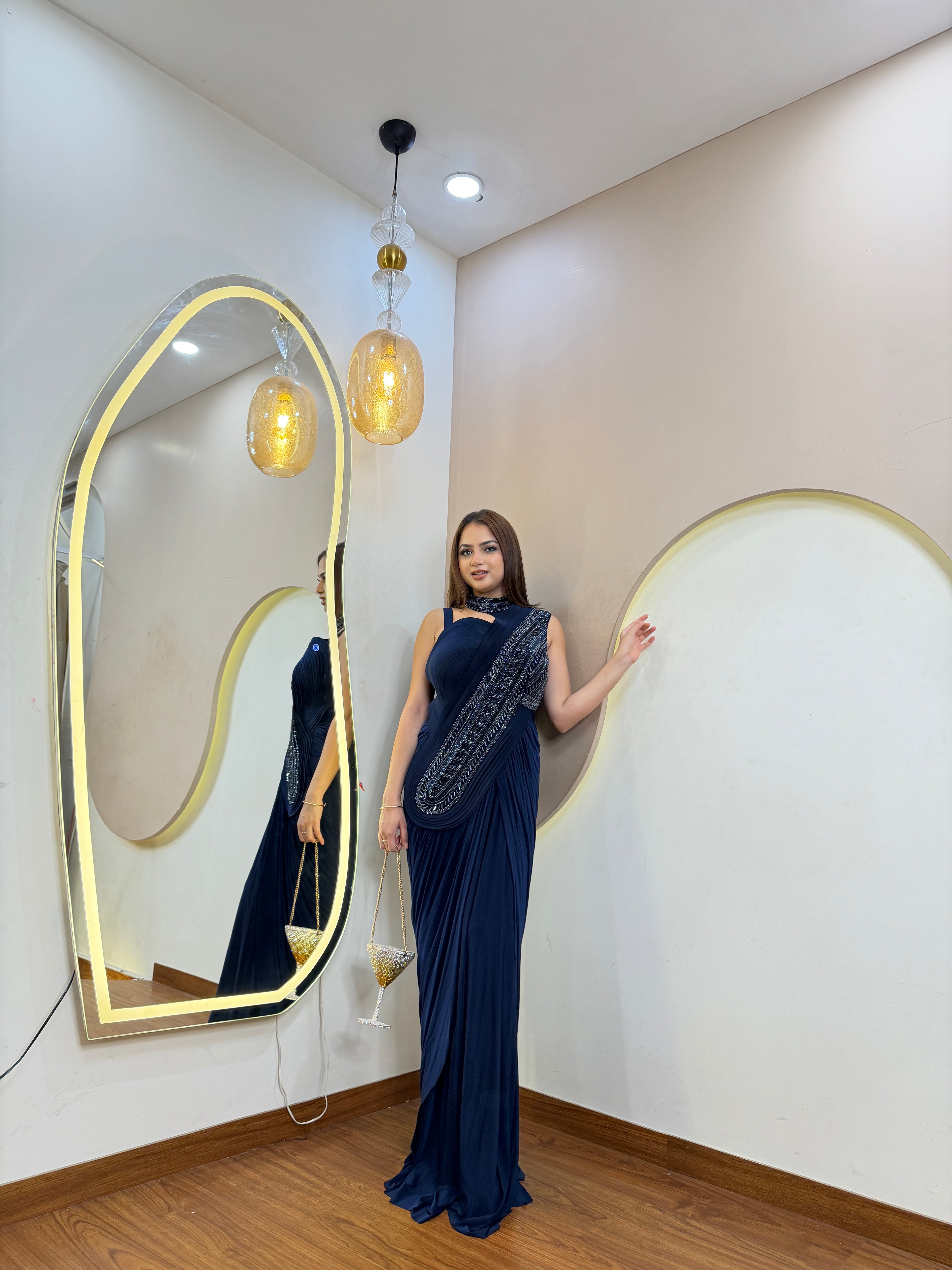D945 1 PC GOWN