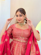 "MAHI" – Crop Top Skirt