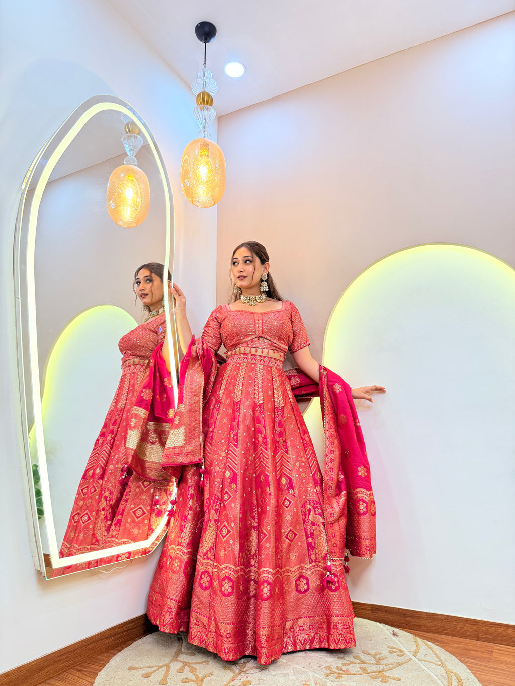 "MAHI" – Crop Top Skirt