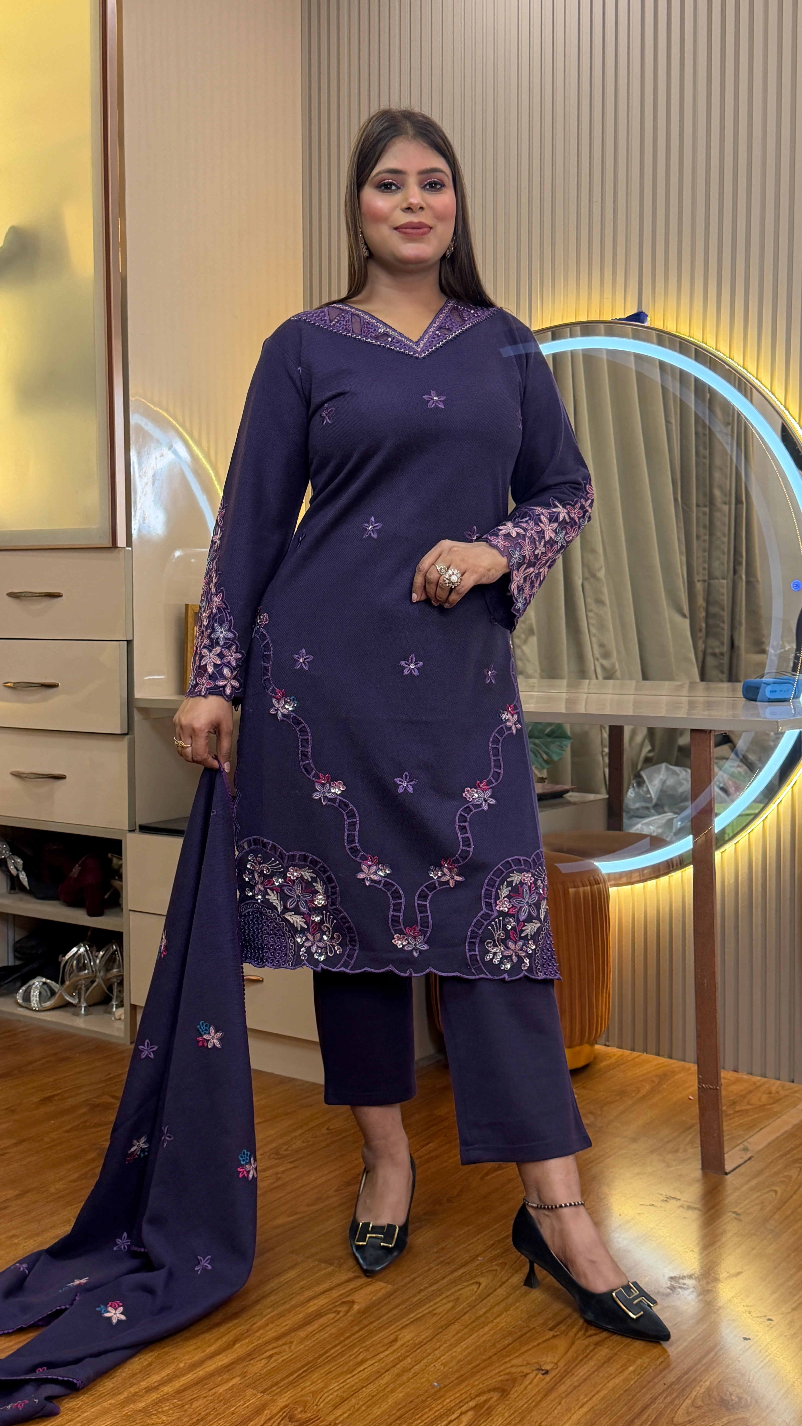 Aw650  WOOLEN 3pc SET