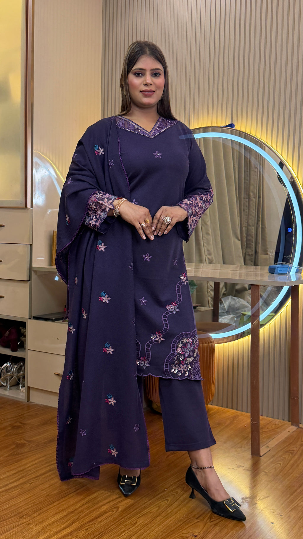 Aw650  WOOLEN 3pc SET