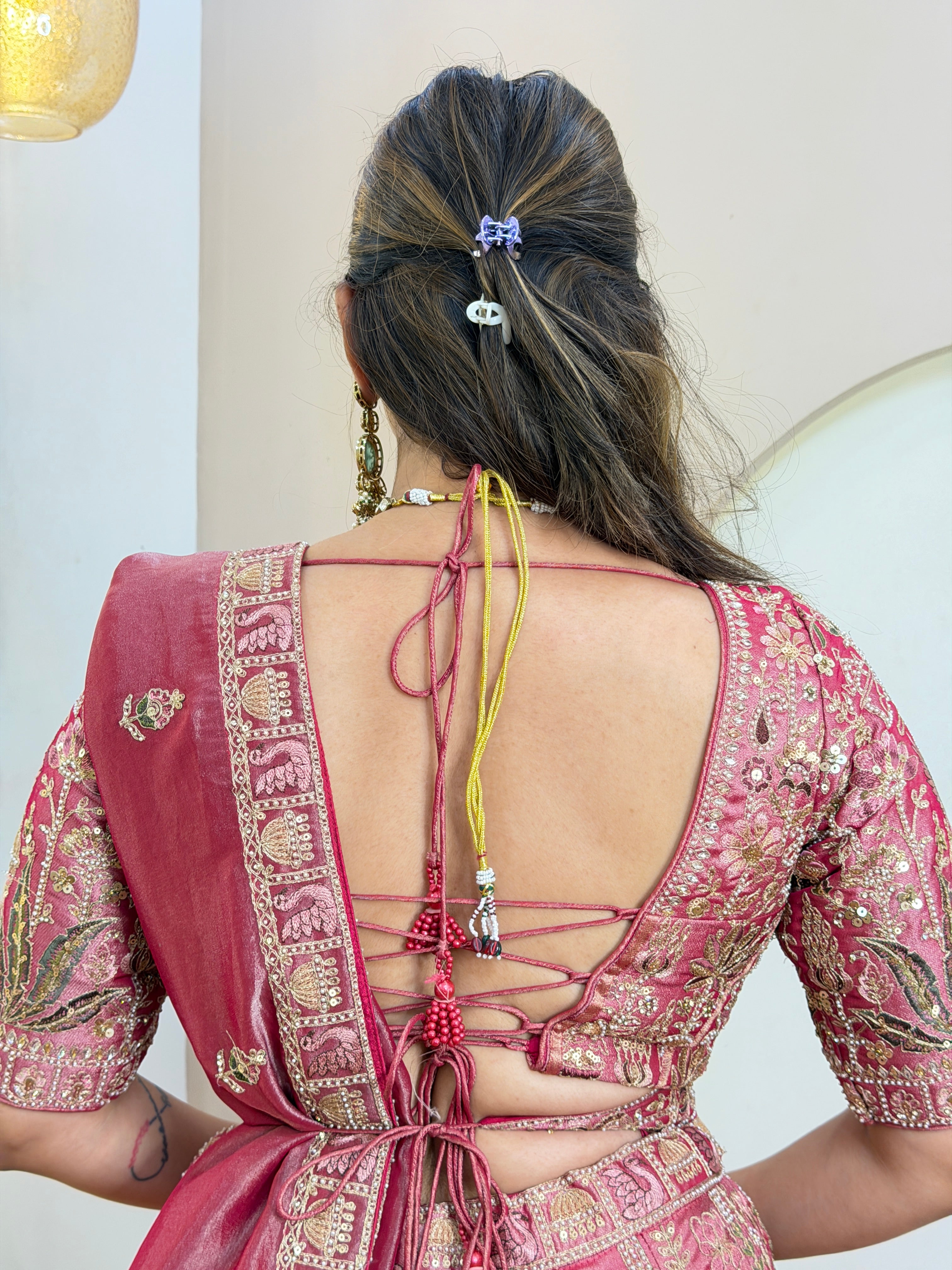 D720   LEHNGA CHOLI