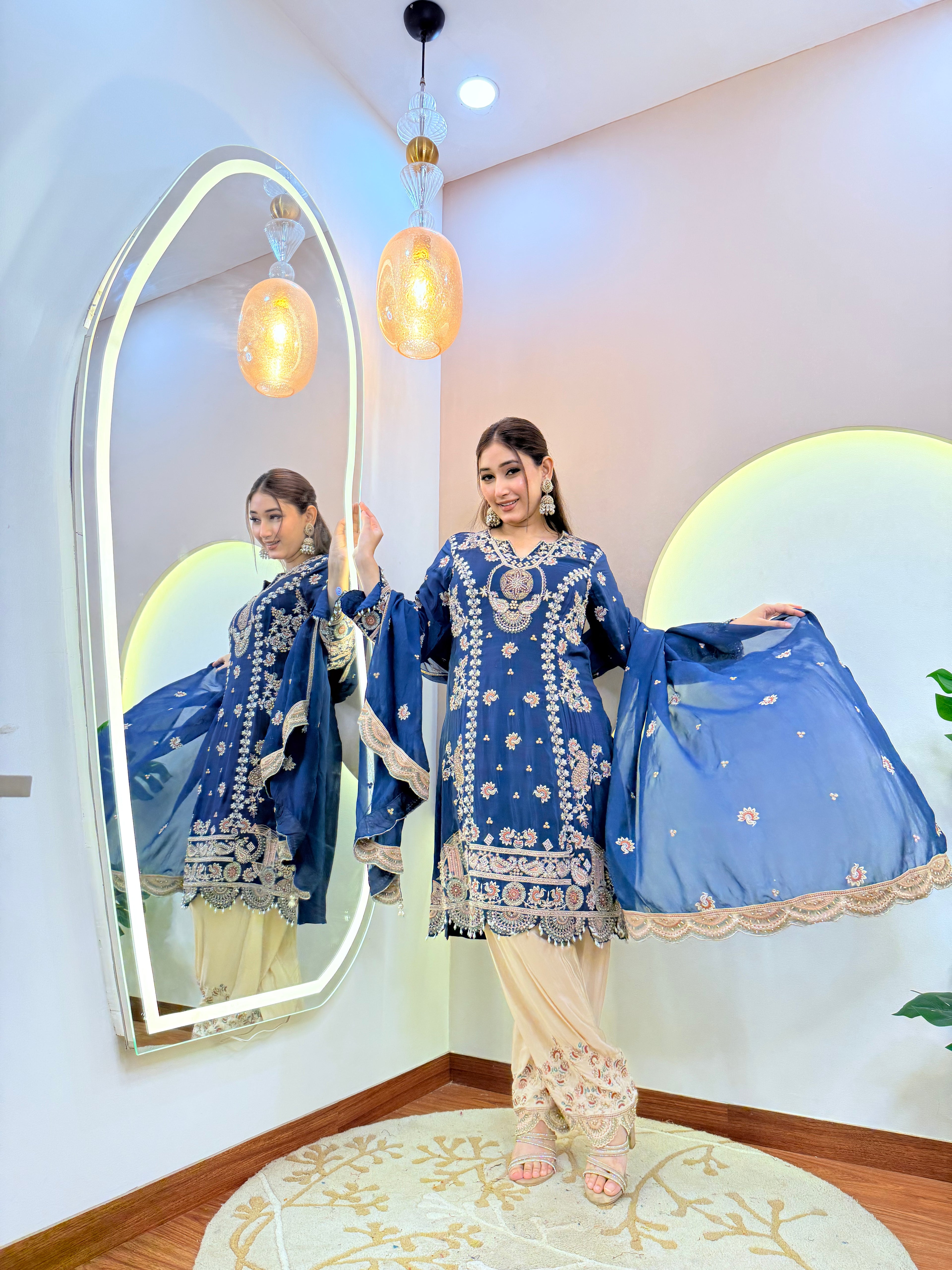 C168 JASMEET – Partywear Suit