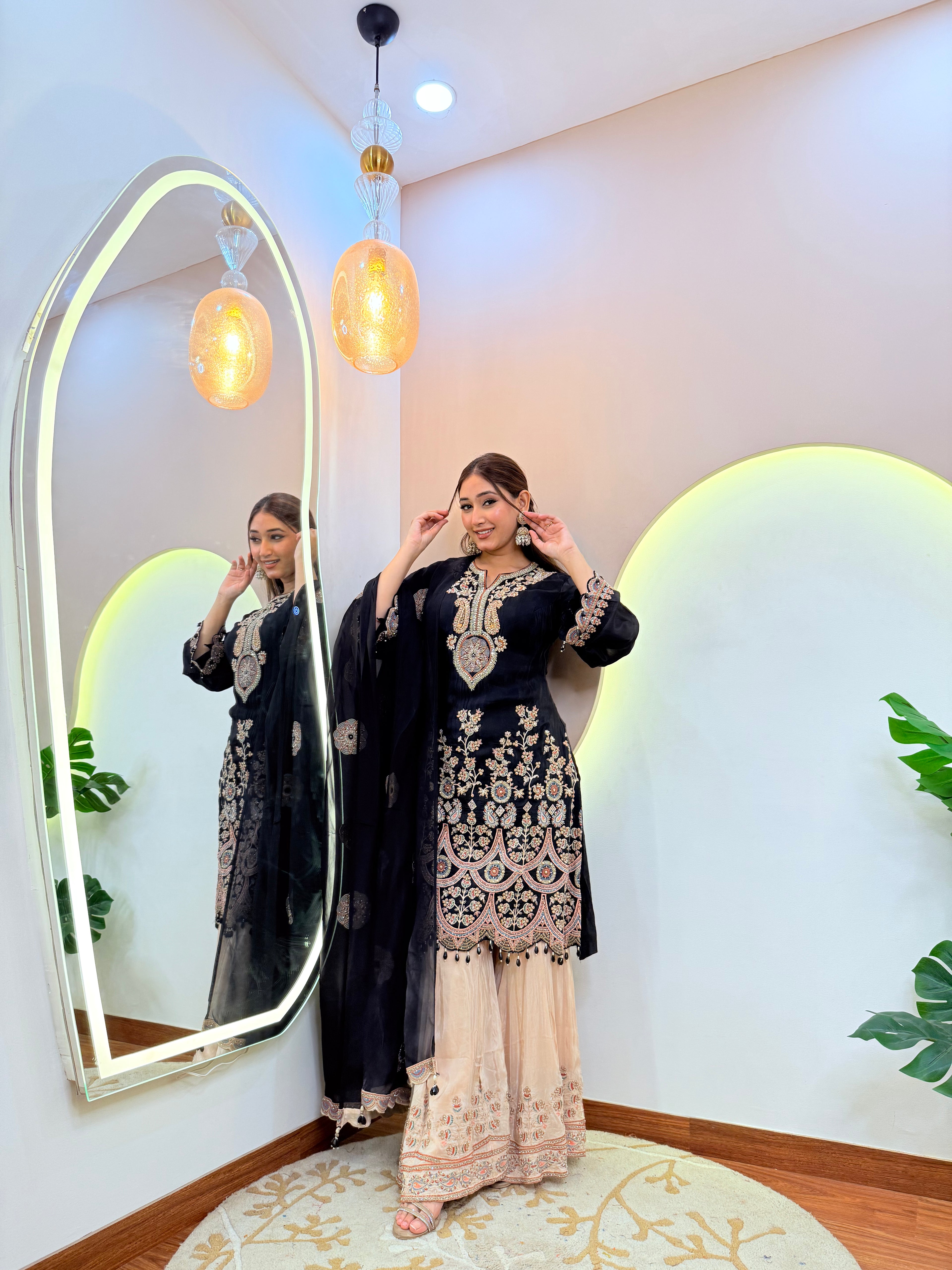 AAFSANA PARTYWEAR SUIT