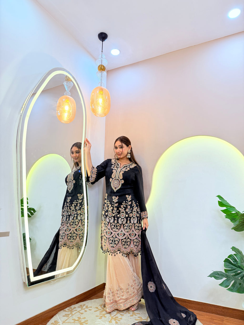 AAFSANA PARTYWEAR SUIT