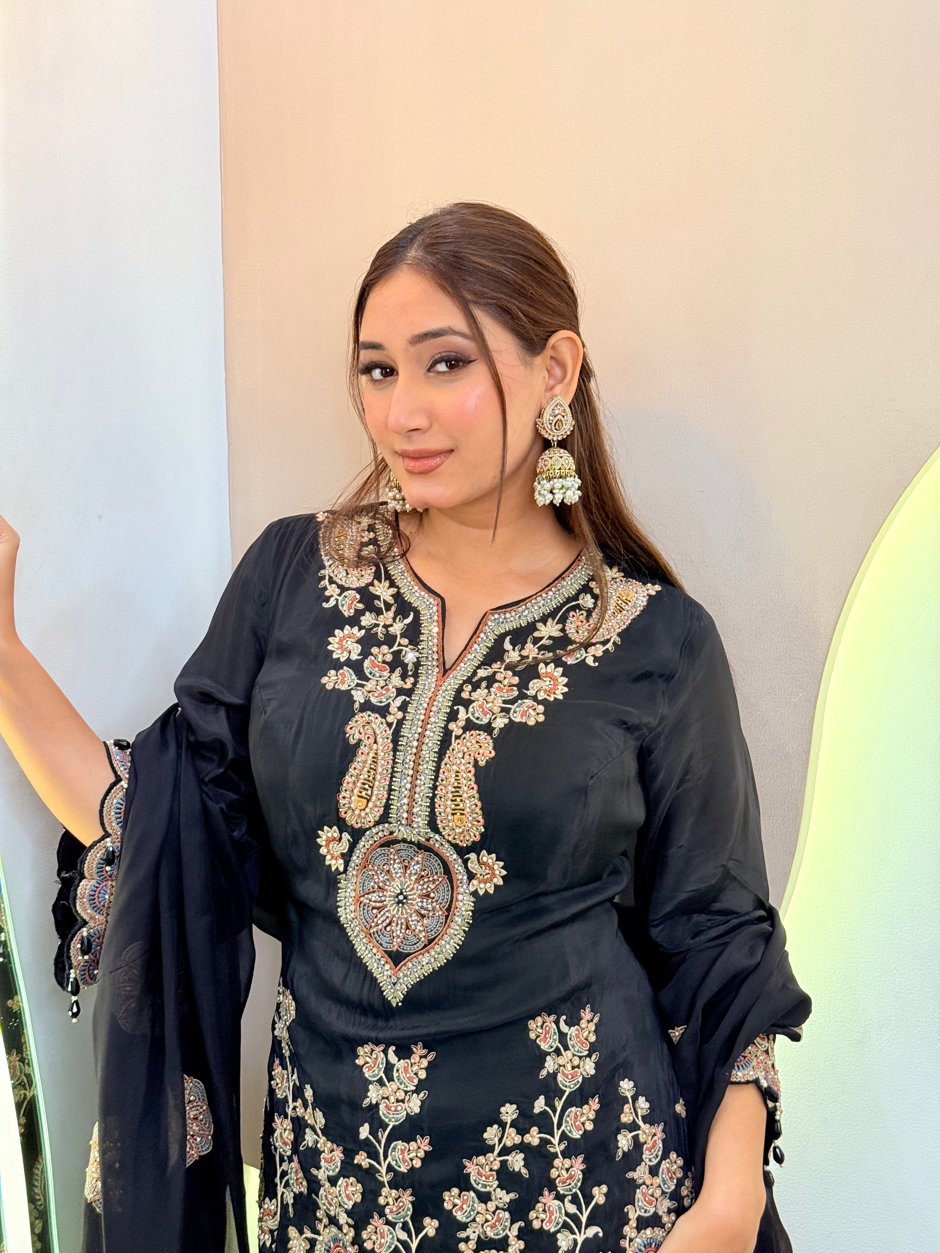 AAFSANA PARTYWEAR SUIT