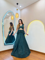 D778 CROP TOP SKIRT