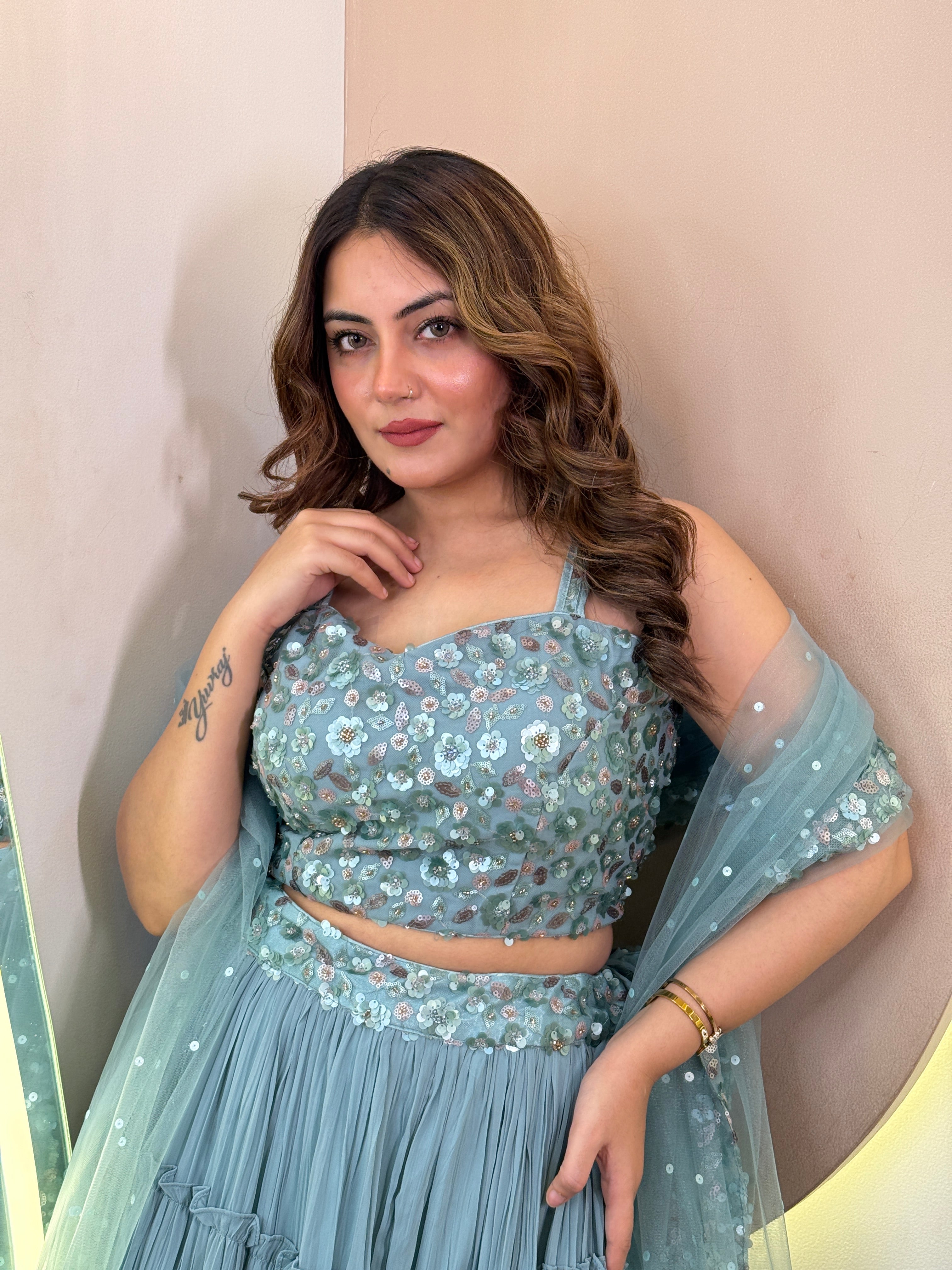 S873   CROP TOP SKIRT