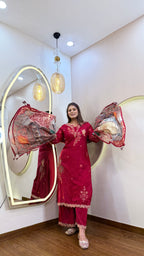 D678  3Pc Suit