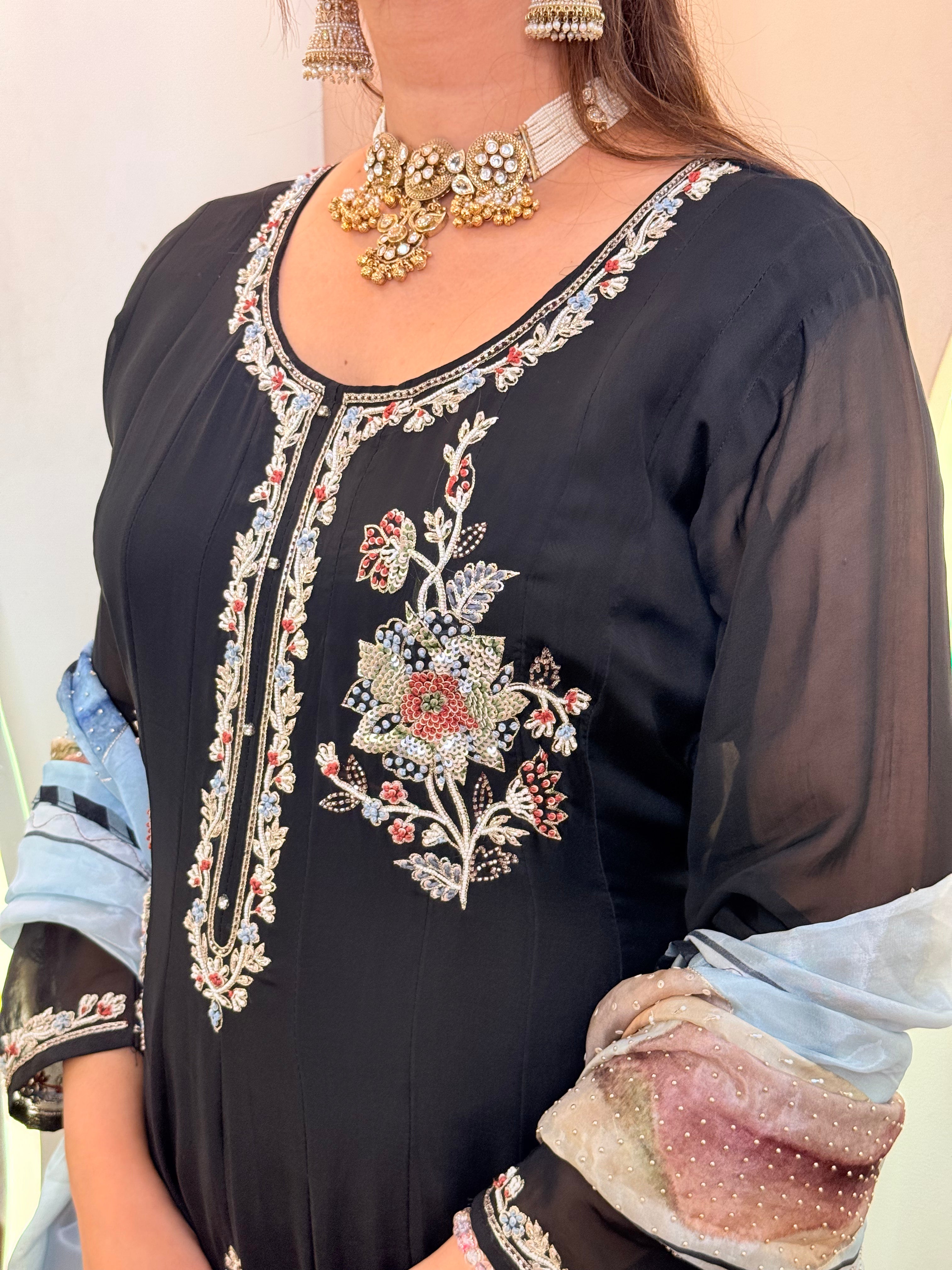 "FARIDA" PARTYWEAR SUIT