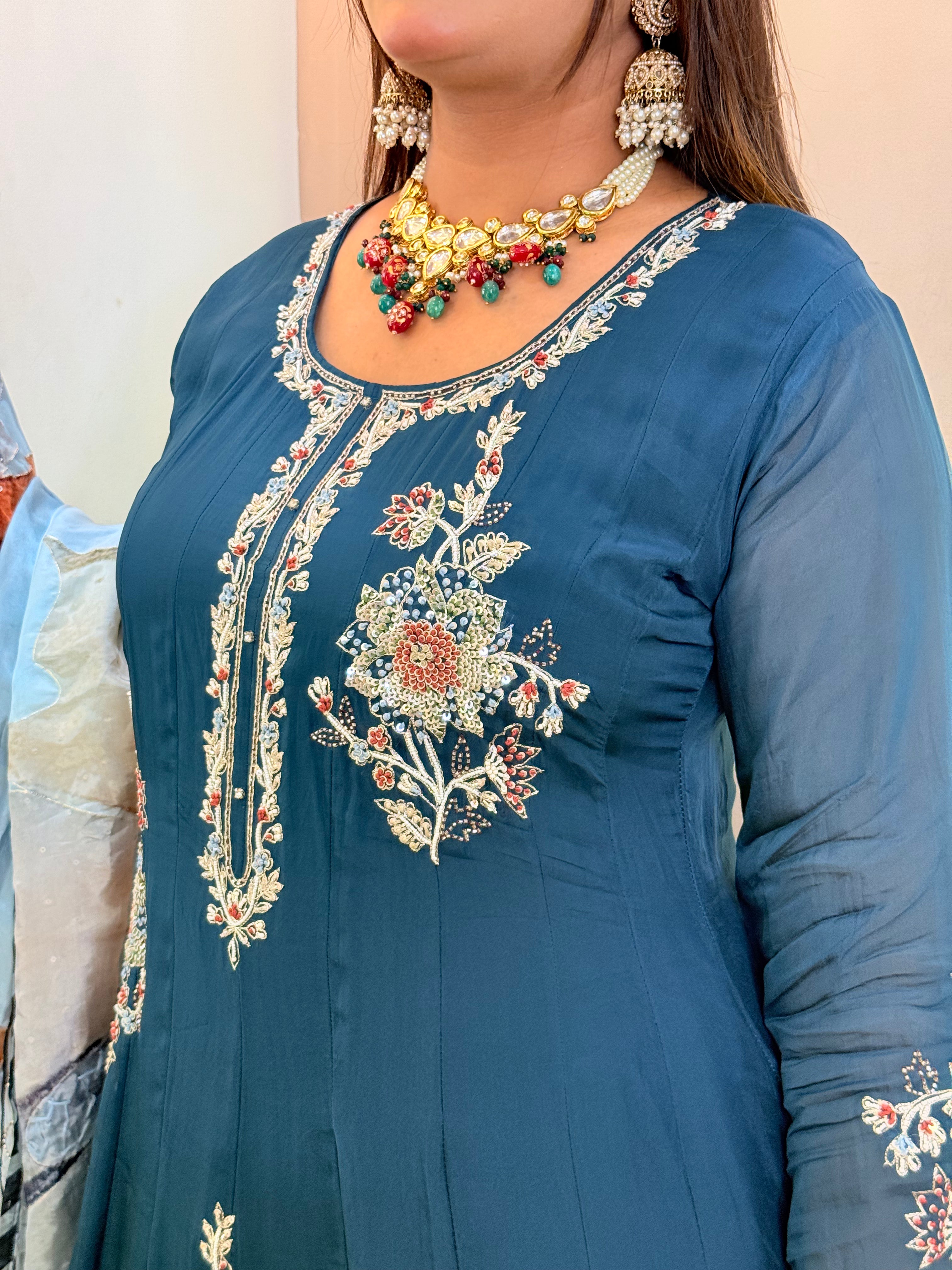 "FARIDA" PARTYWEAR SUIT