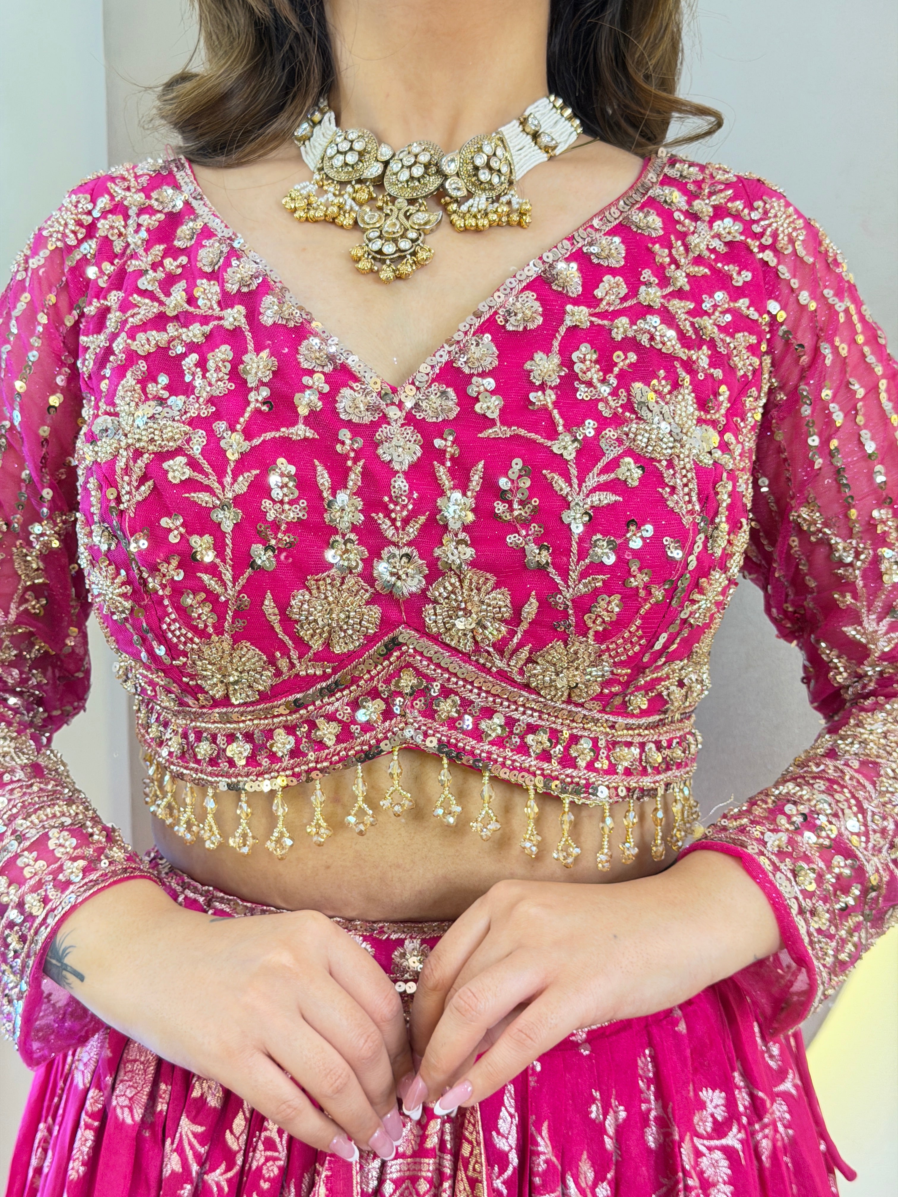 D154  CROP TOP SKIRT