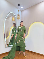 D679 3Pc Suit
