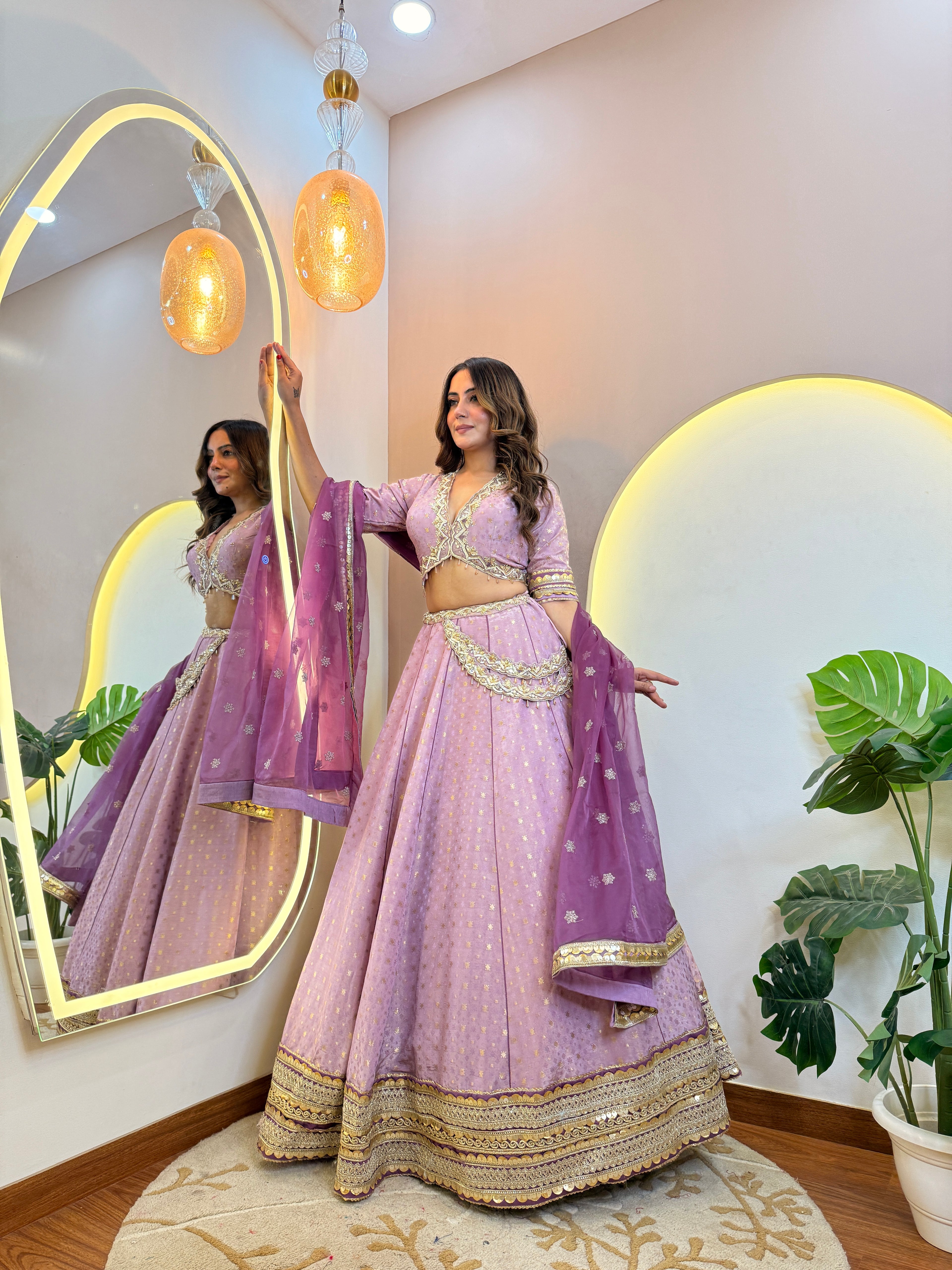 MASTANI  OUTFIT LEHNGA CHOLI