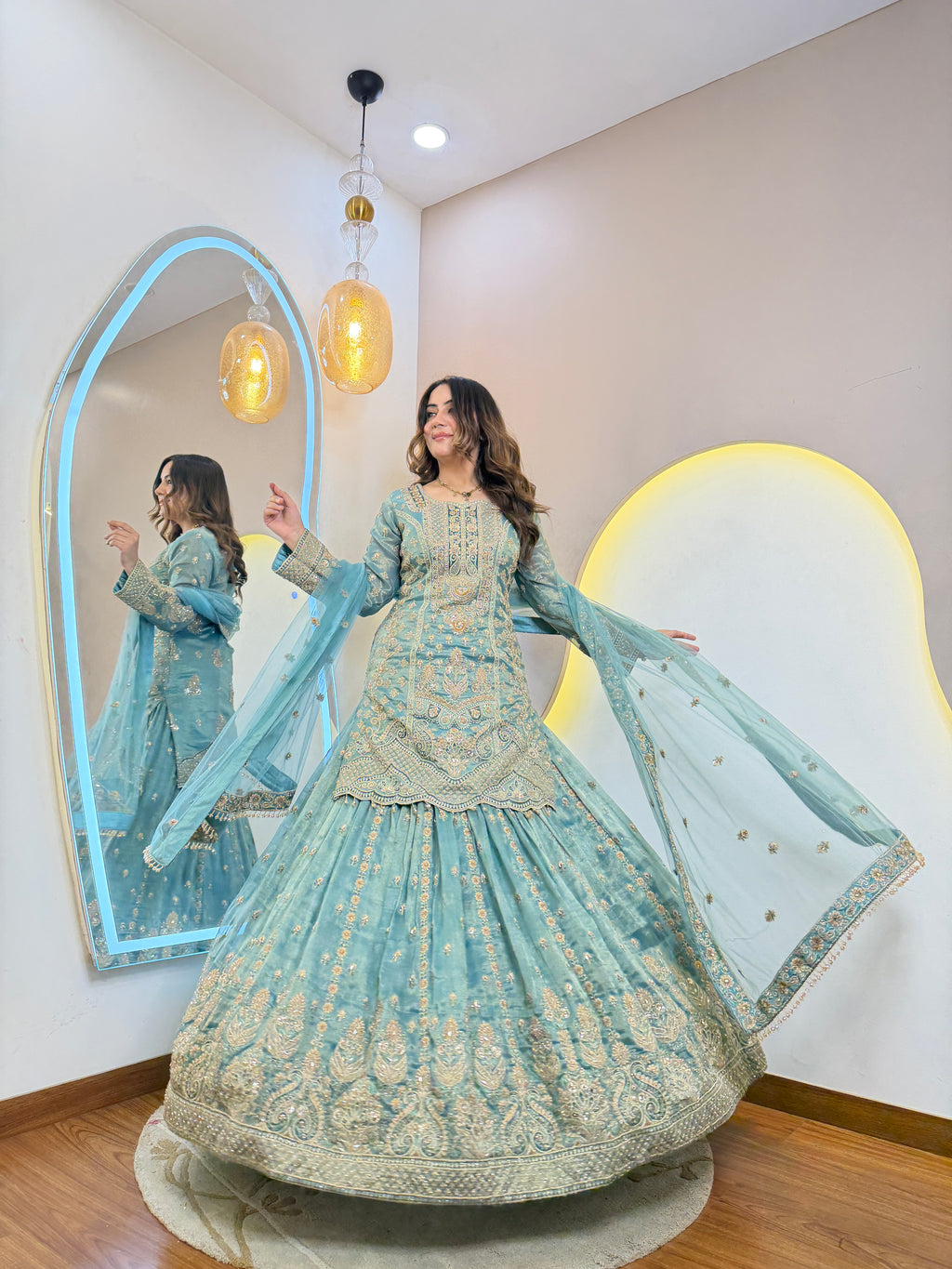 LEHNGA CHOLI