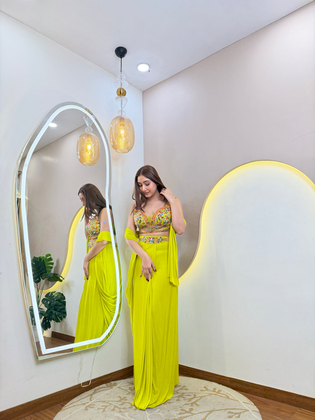 D640   DRAPE SAREE