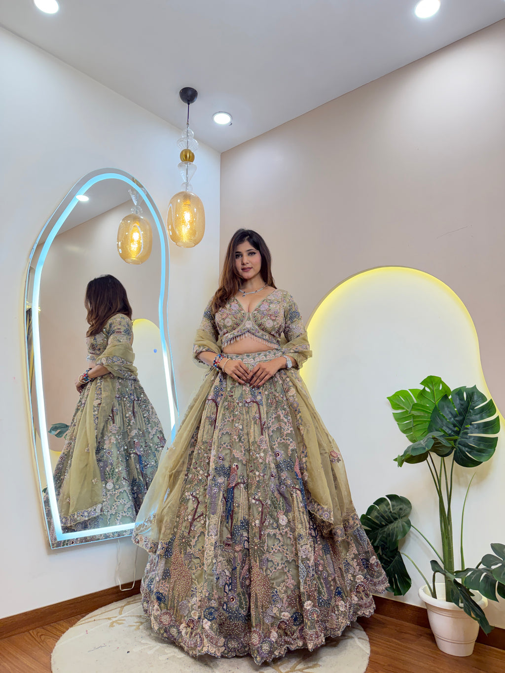 D638  LEHNGA CHOLI