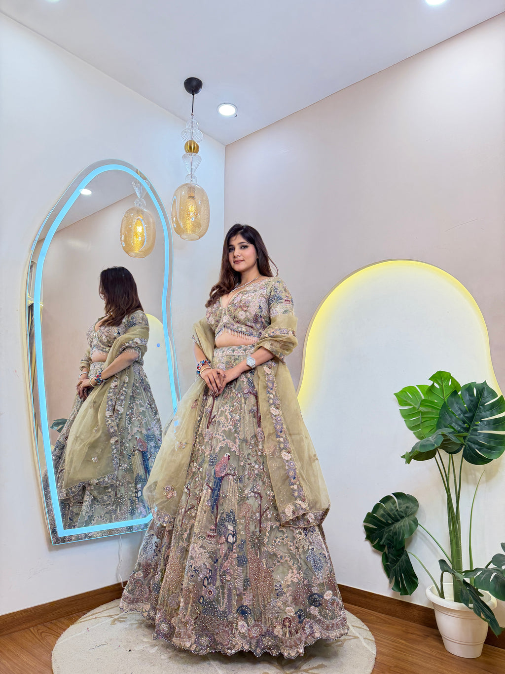 D638  LEHNGA CHOLI